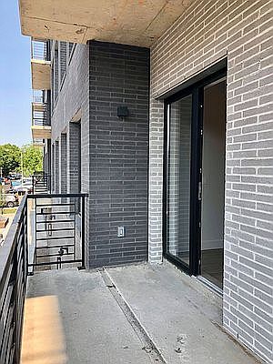 1st image of 2706 Snyder Ave #124