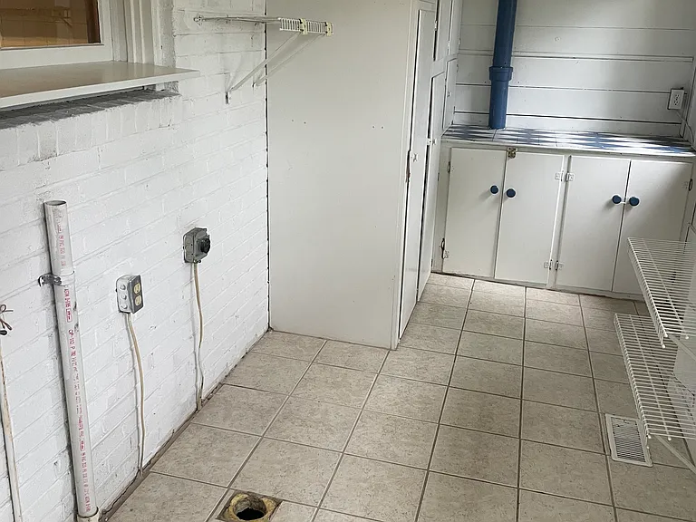 1016 Carolina Ave — Photo 18