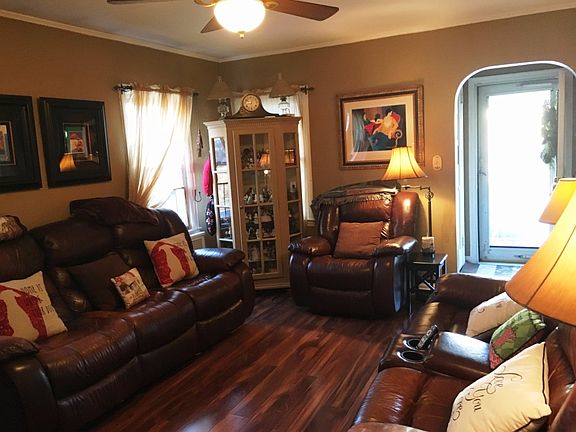 3rd image of 8338 247th St