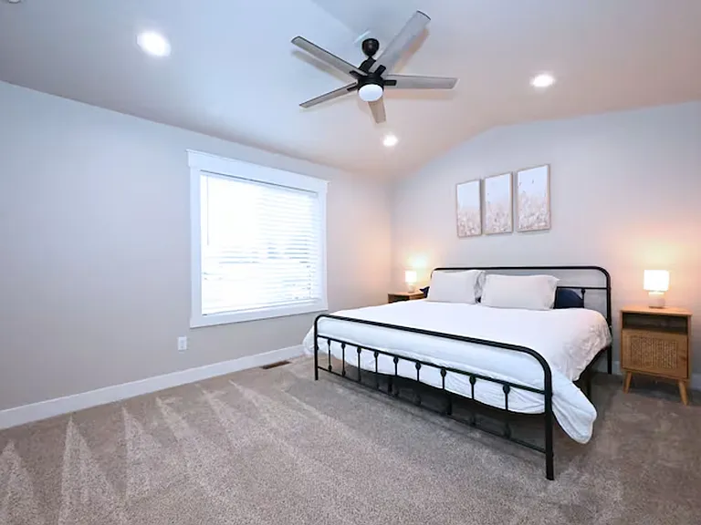 525 N 4th St #2 — Photo 11