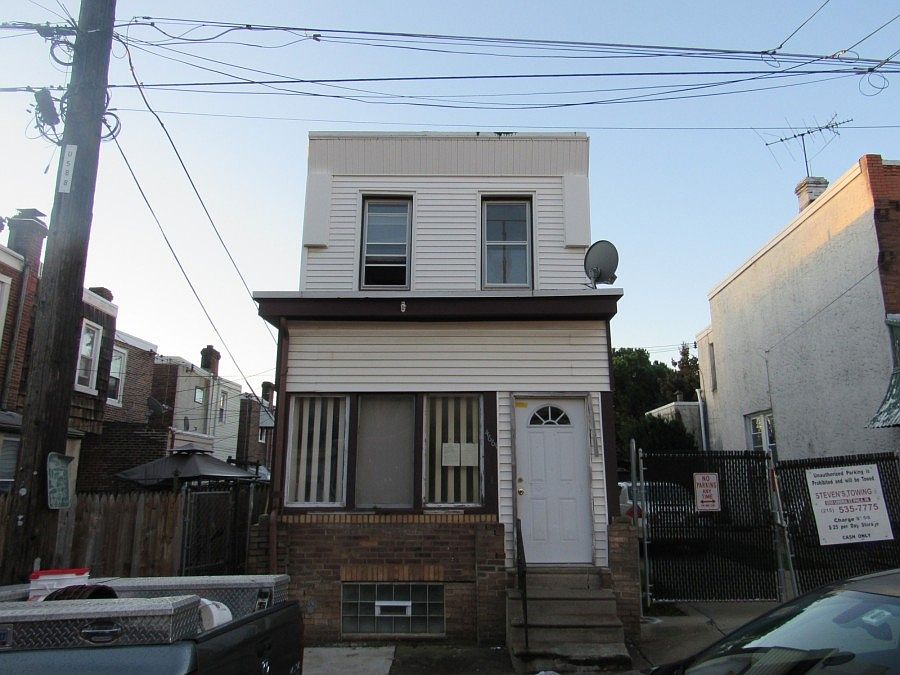 1st image of 4661 James St
