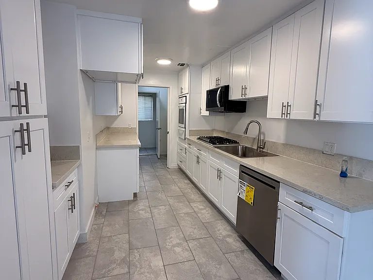 515 E Cedar Ave #A — Photo 7
