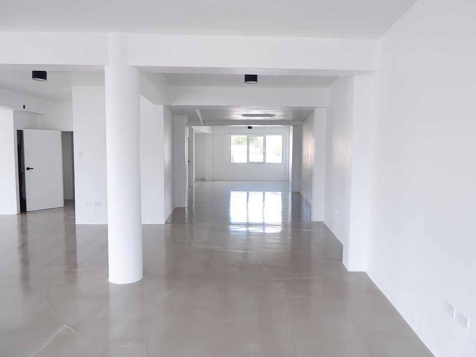 2nd image of 1705 Calle Loiza Office 1