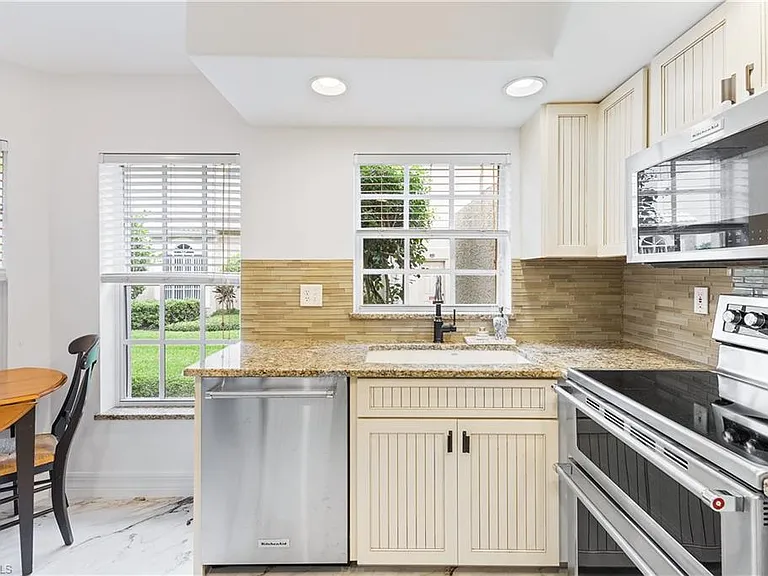 13601 Worthington Way #1206 — Photo 3