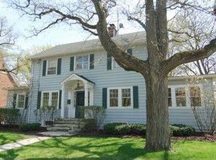 400 Vine Ave, Highland Park, IL
