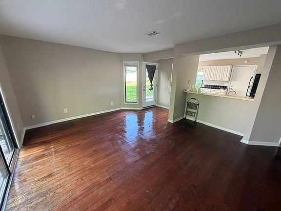 3rd image of 8640 Roanoke Dr