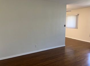 1015 E Appleton St APT 11, Long Beach, CA 90802