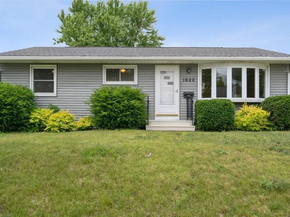 1622 Hollywood Blvd NE, Cedar Rapids, IA 52402