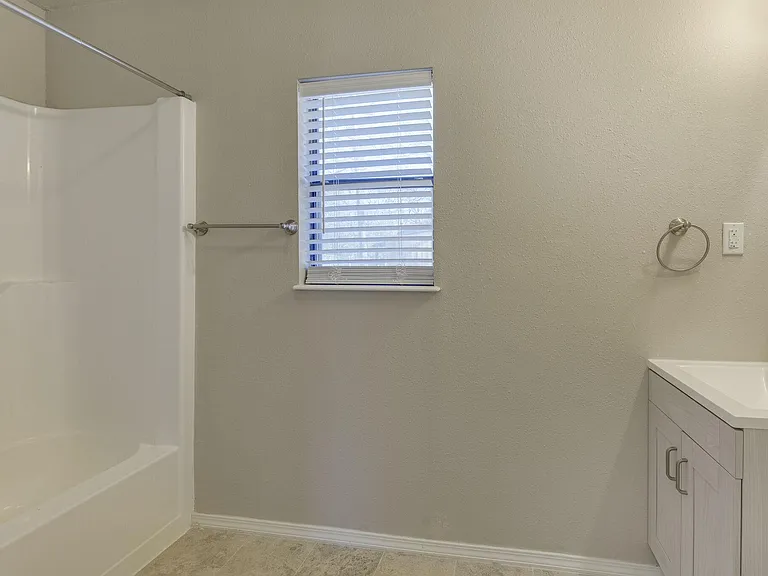 157 Harbor Dr — Photo 20