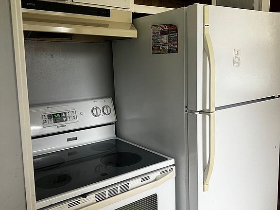 5th image of 716 N 9th St