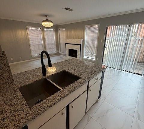 5th image of 2211 S Kirkwood Rd #69