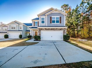 200 Spring Pine Ln, Holly Springs, NC 27540