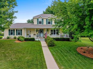 2377 E Ridge Ter, Green Bay, WI 54311