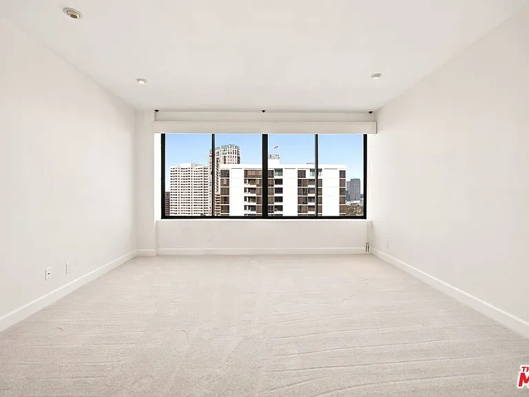 10724 Wilshire Blvd #1104 — Photo 19