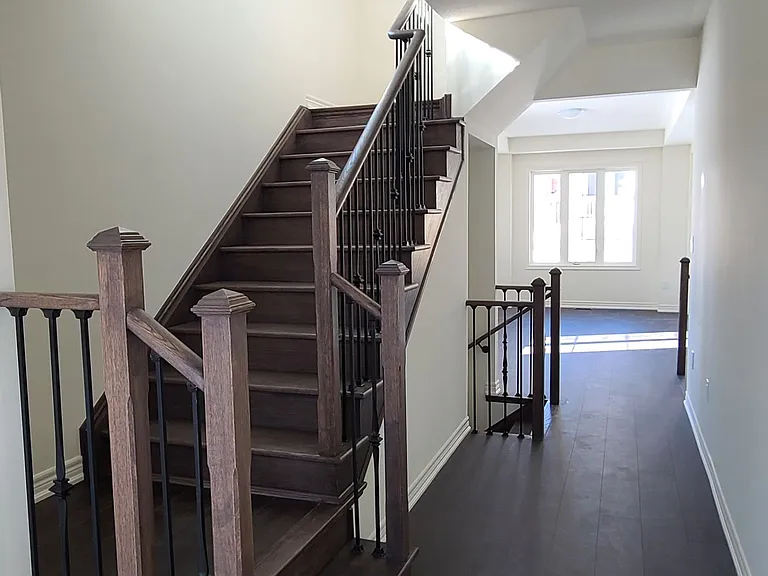 75 Kenesky Dr — Photo 4