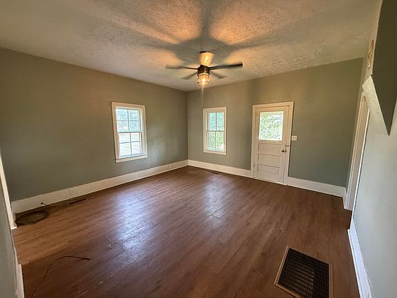 4th image of 517 N 4th Street