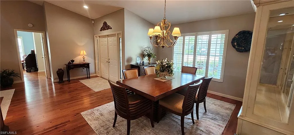 3 bed, 2.0 bath, 1970 sqft, $5,000 — Photo 2