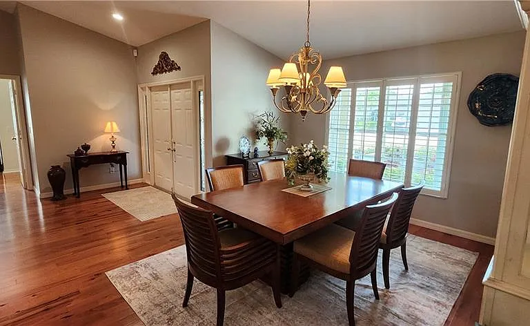 1417 Foxfire Ln — Photo 2
