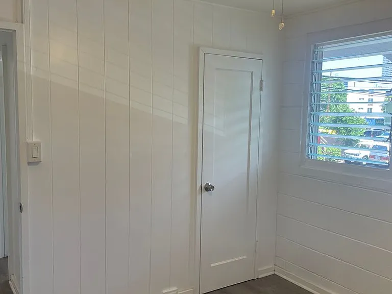 927 Hausten St #D — Photo 4