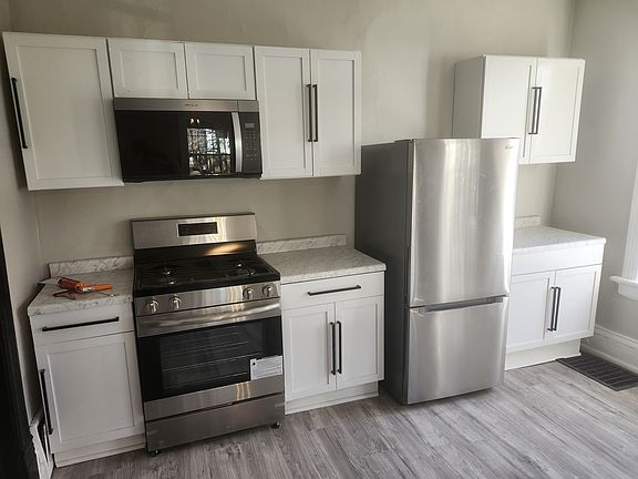 5th image of 2214 N Weil St #1
