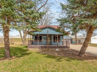 1915 6th St, Evansdale, IA 50707