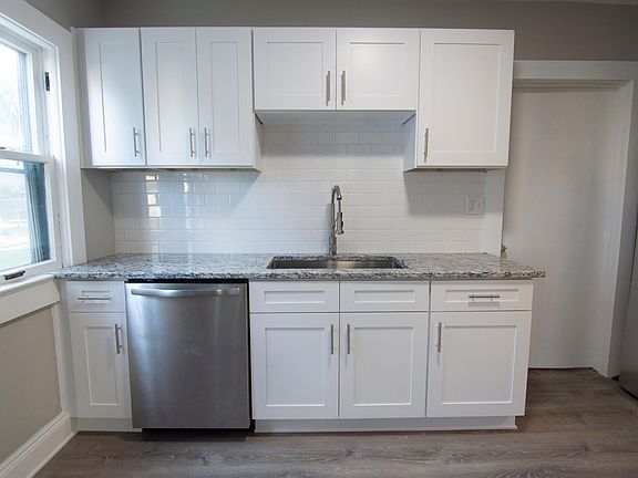 2nd image of 3576 W 147th St Floor 1