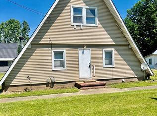706 E 2nd St, Piketon, OH 45661
