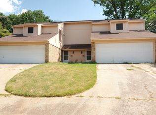 2010 W Sanford St, Arlington, TX 76012