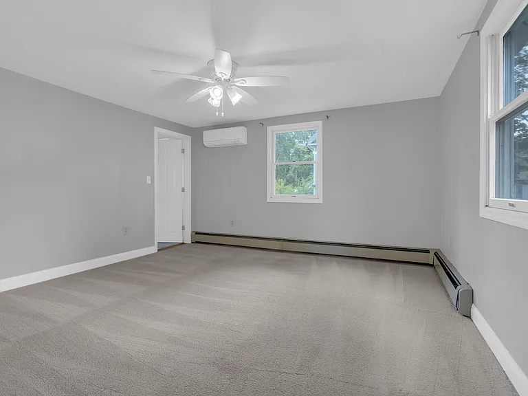 102 Orange St — Photo 5