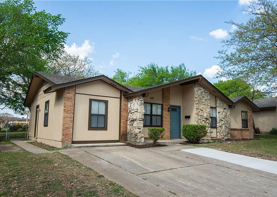 1st image of 219 Magnolia Ln
