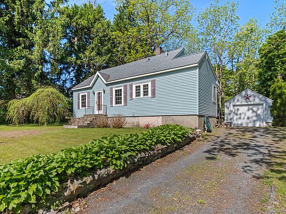 2nd image of 189 Lakeside Road