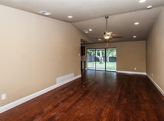 3rd image of 2630 Arlington Ln