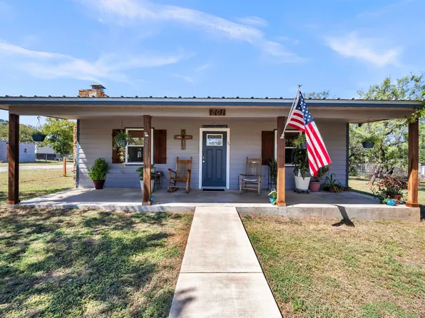 801 Ballard, Tow, TX 78672