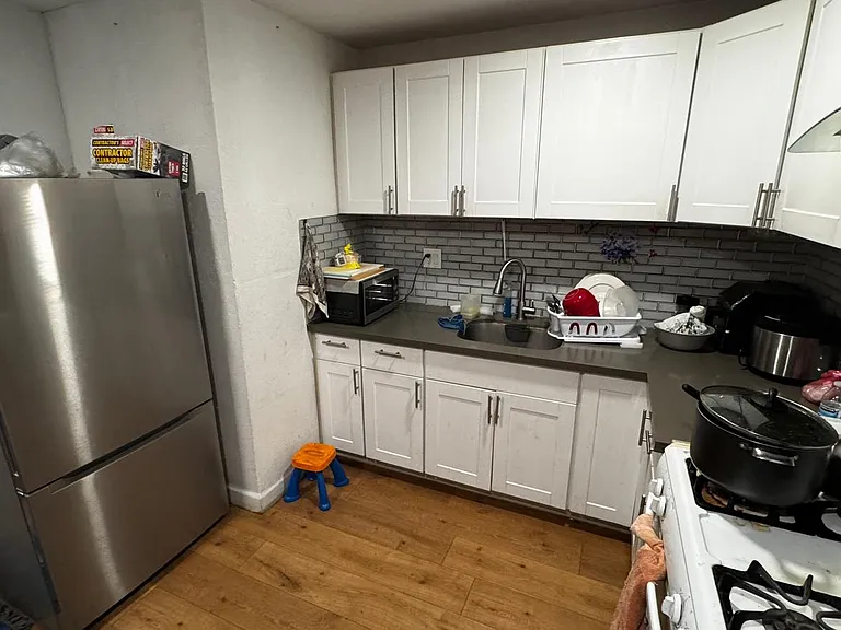 2737 Ophelia Ave — Photo 3