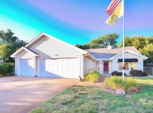 1033 Eastgate Dr, Salina, KS 67401