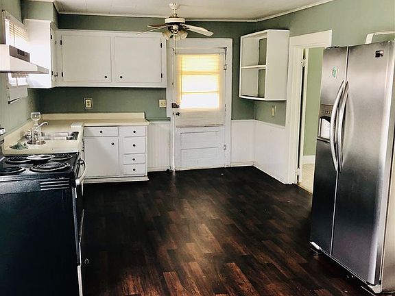 2nd image of 108 West Ave