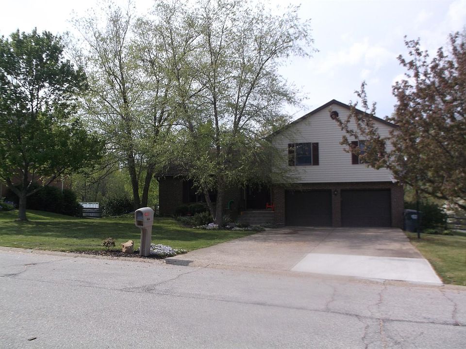 1st image of 1720 Goldie Ln