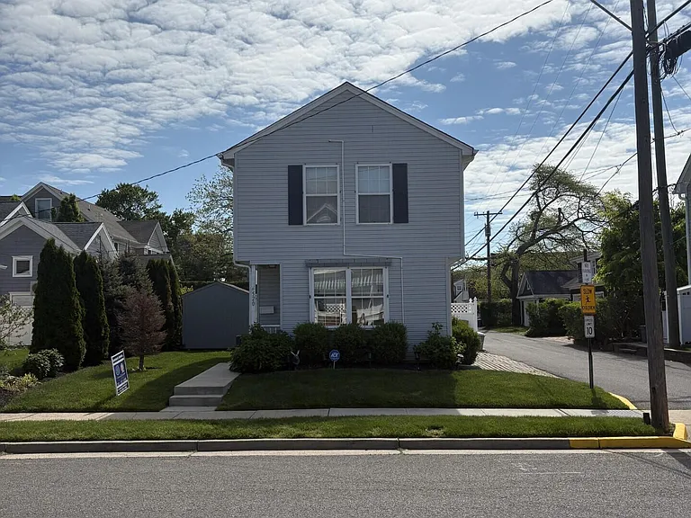 520 3rd Ave — Photo 23