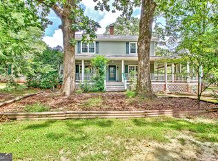 813 Sandy Creek Rd, Fayetteville, GA 30214