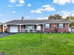 2320 Cedar Rd, York, PA 17408