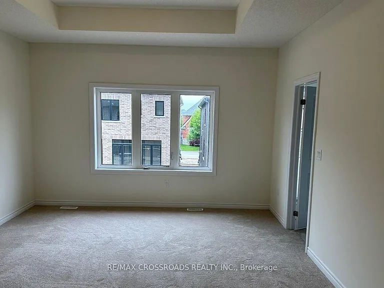 22 Blick Cres — Photo 12