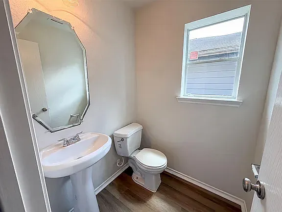 938 Staffordale Manor Ln — Photo 2