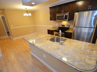 106 Aimwick Ct, Somerset, NJ 08873