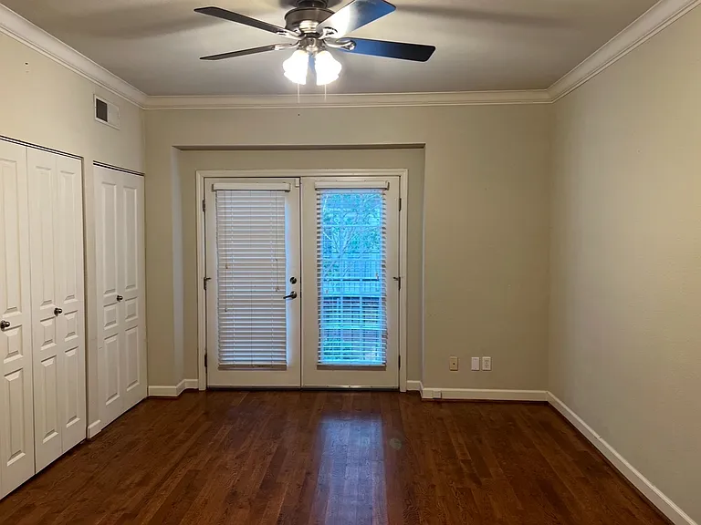 5675 Waterman Blvd #11 — Photo 10