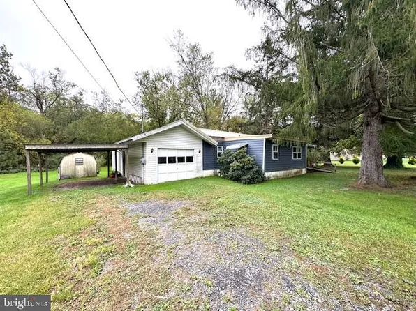 391 E Race St, Julian, PA 16844