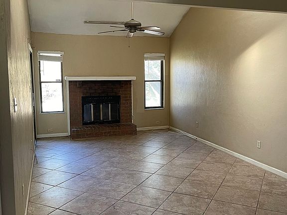 3rd image of 216 Dixie Dr APT B8