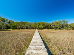 85 5th Ave, Mount Pleasant, SC 29464