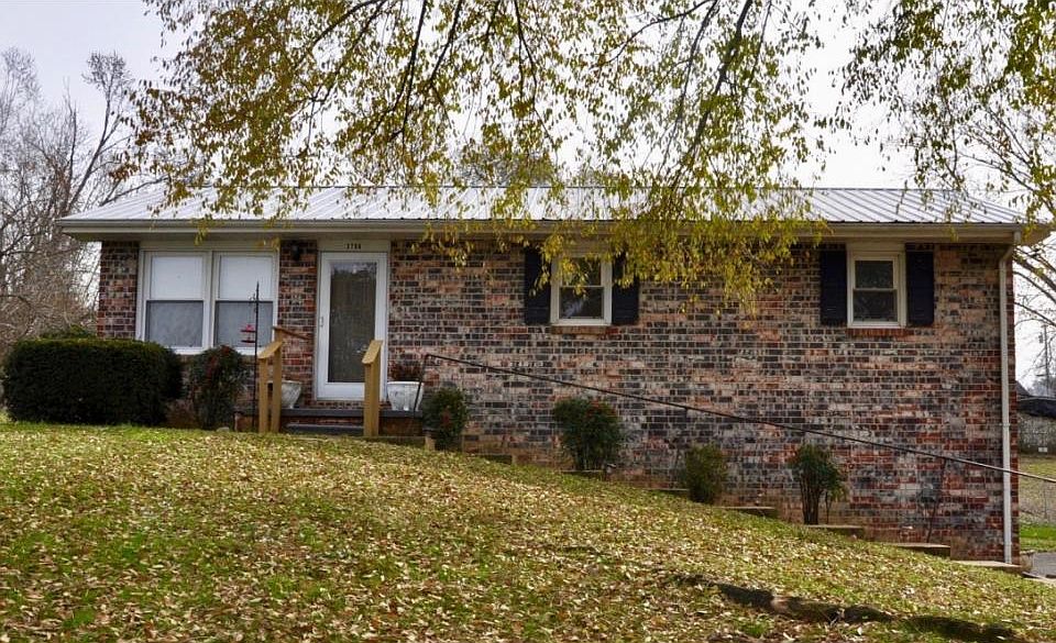1st image of 3706 Woodcrest Dr