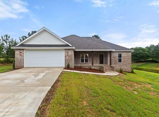 22 Joan Dr, Ellisville, MS 39437