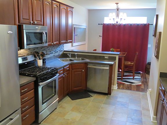 4th image of 17674 S Gilbert Dr
